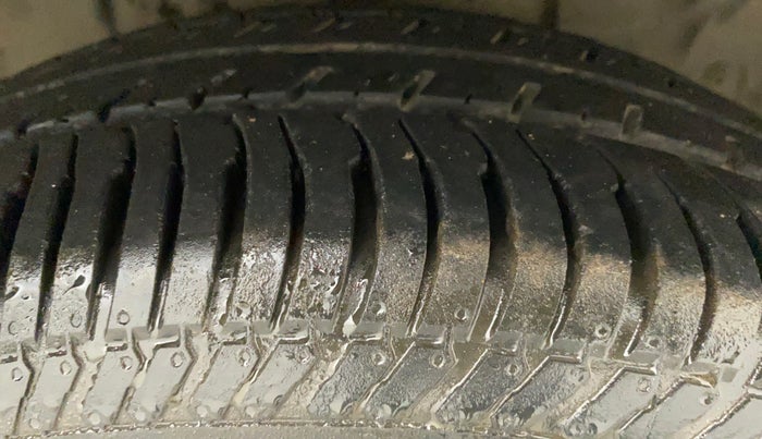 2019 Ford Ecosport TREND 1.5L DIESEL, Diesel, Manual, 35,212 km, Right Front Tyre Tread
