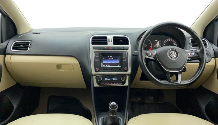 2017 Volkswagen Ameo HIGHLINE1.2L, Petrol, Manual, 51,689 km, Dashboard