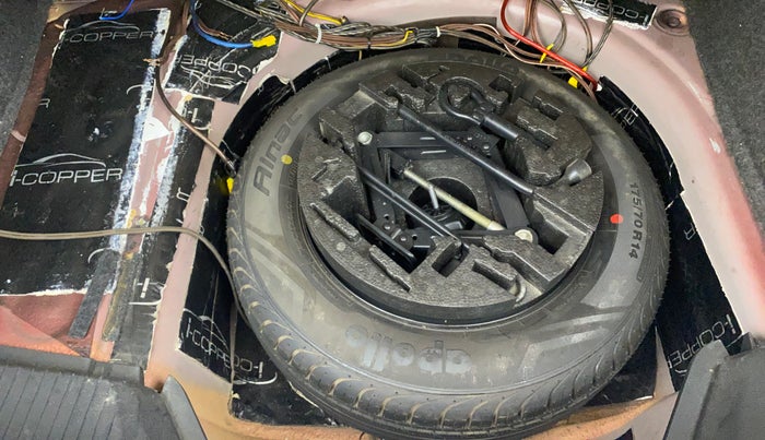 2019 Volkswagen Ameo HIGHLINE PLUS 1.5L AT 16 ALLOY, Diesel, Automatic, 1,11,009 km, Spare Tyre