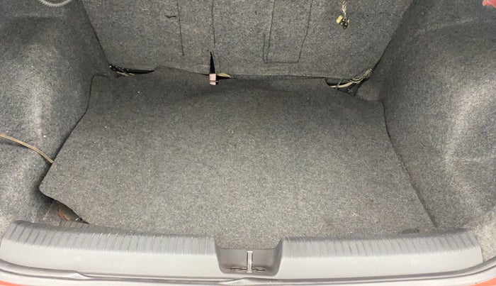 2019 Volkswagen Ameo HIGHLINE PLUS 1.5L AT 16 ALLOY, Diesel, Automatic, 1,11,009 km, Boot Inside