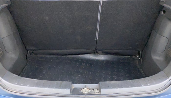 2012 Maruti Ritz VXI, Petrol, Manual, 48,180 km, Boot Inside