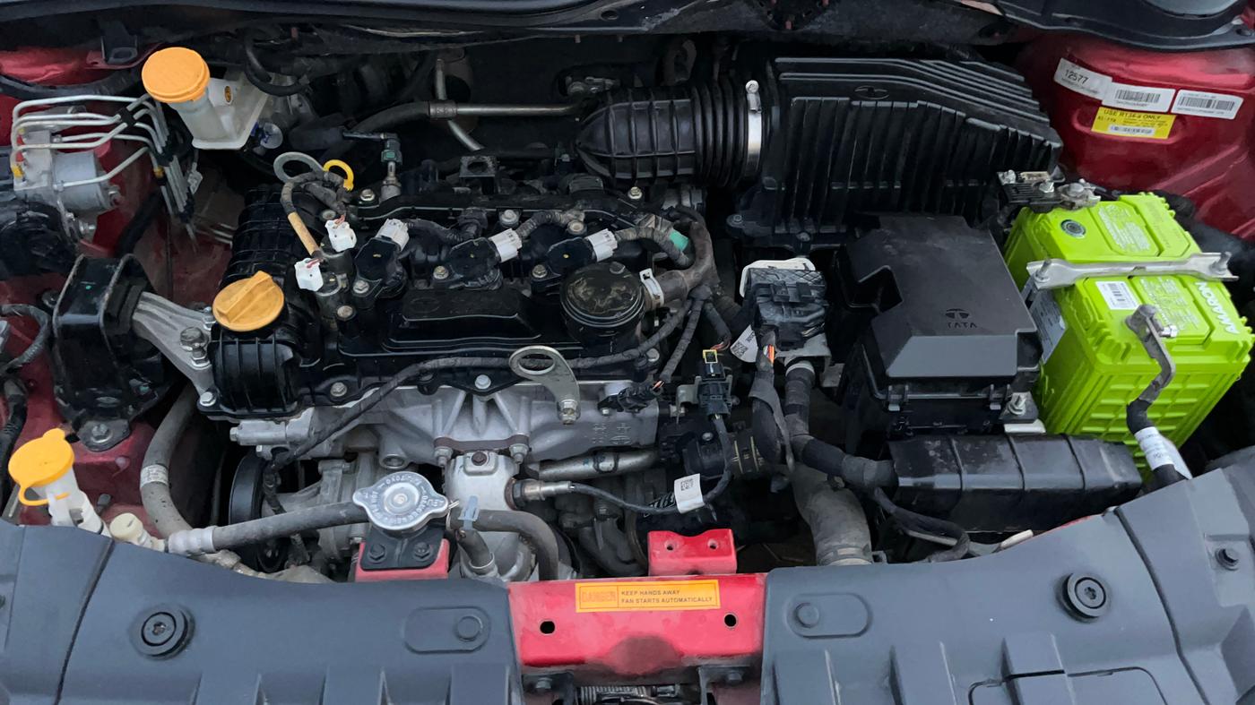 2020 Tata ALTROZ XE PETROL, Petrol, Manual, 31,534 km, Engine View