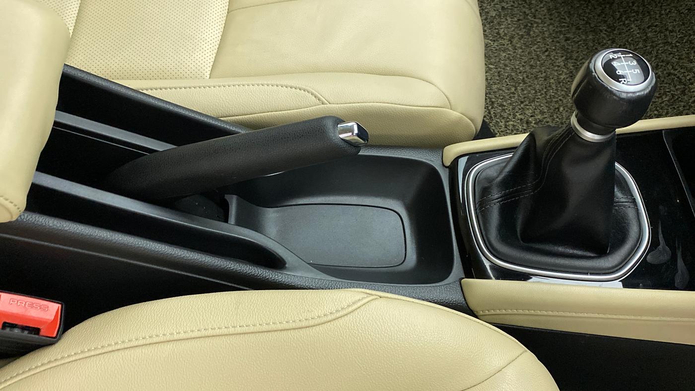 2020 Honda City ZX MT PETROL, Petrol, Manual, 23,345 km, Gear Lever