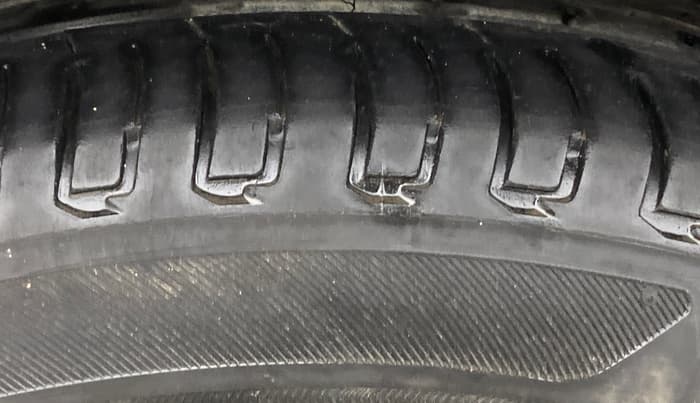 2021 Maruti Swift ZXI PLUS, Petrol, Manual, 58,897 km, Right Rear Tyre Tread