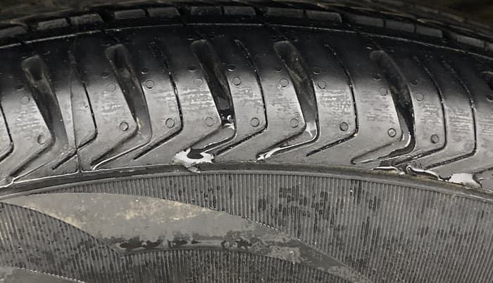 2021 Maruti Swift ZXI PLUS, Petrol, Manual, 58,897 km, Right Front Tyre Tread