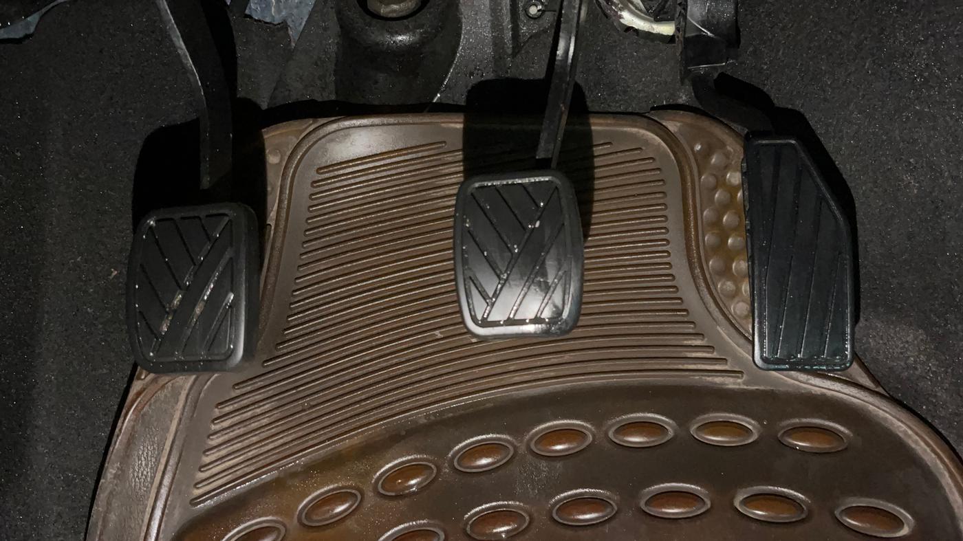 2021 Maruti IGNIS DELTA 1.2, Petrol, Manual, 18,852 km, Pedals