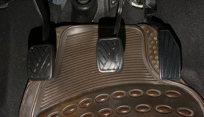 2021 Maruti IGNIS DELTA 1.2, Petrol, Manual, 18,852 km, Pedals