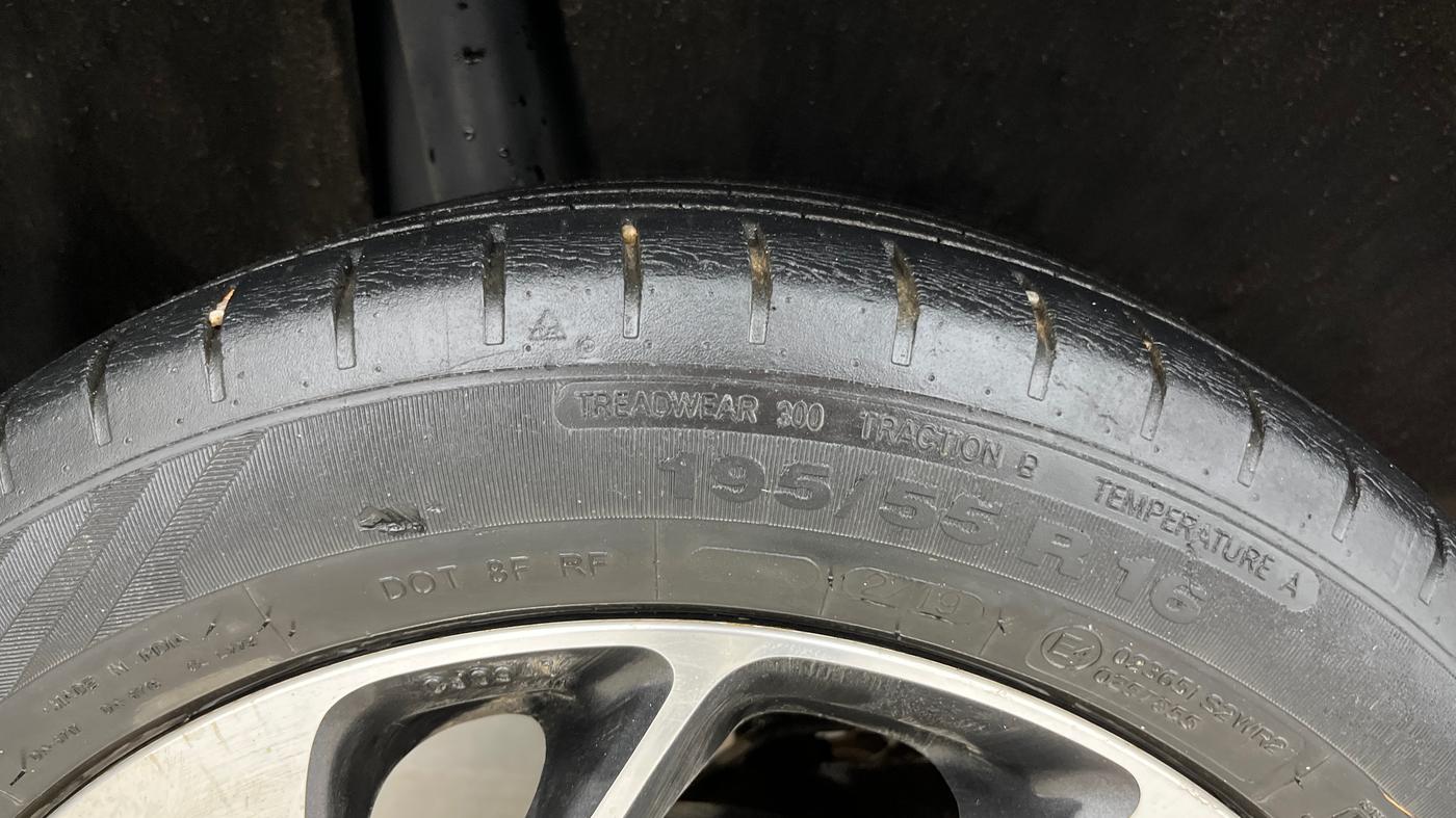 2019 Toyota Glanza G ISG, Petrol, Manual, 47,625 km, Right Rear Tyre Tread