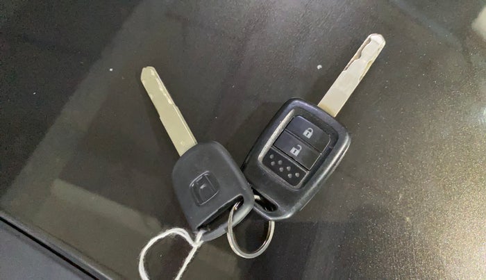 2018 Honda Jazz 1.2L I-VTEC V, Petrol, Manual, 76,376 km, Key Close Up