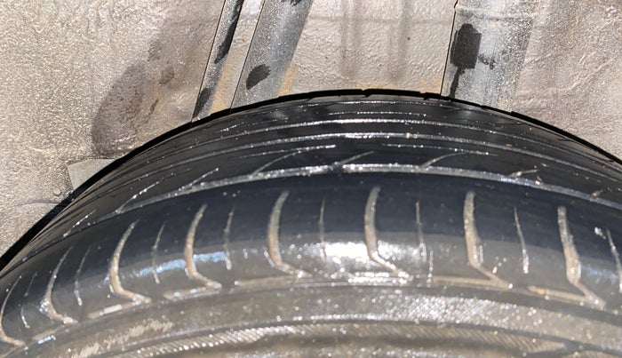 2018 Honda Jazz 1.2L I-VTEC V, Petrol, Manual, 76,376 km, Left Rear Tyre Tread