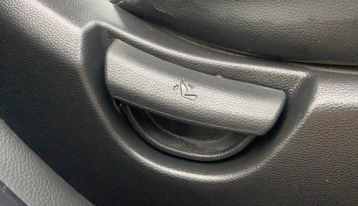 2018 Hyundai Grand i10 SPORTZ AT 1.2 KAPPA VTVT, Petrol, Automatic, 40,043 km, Driver Side Adjustment Panel