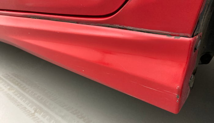 2017 Maruti Swift VXI, Petrol, Manual, 55,417 km, Left running board - Paint is slightly faded