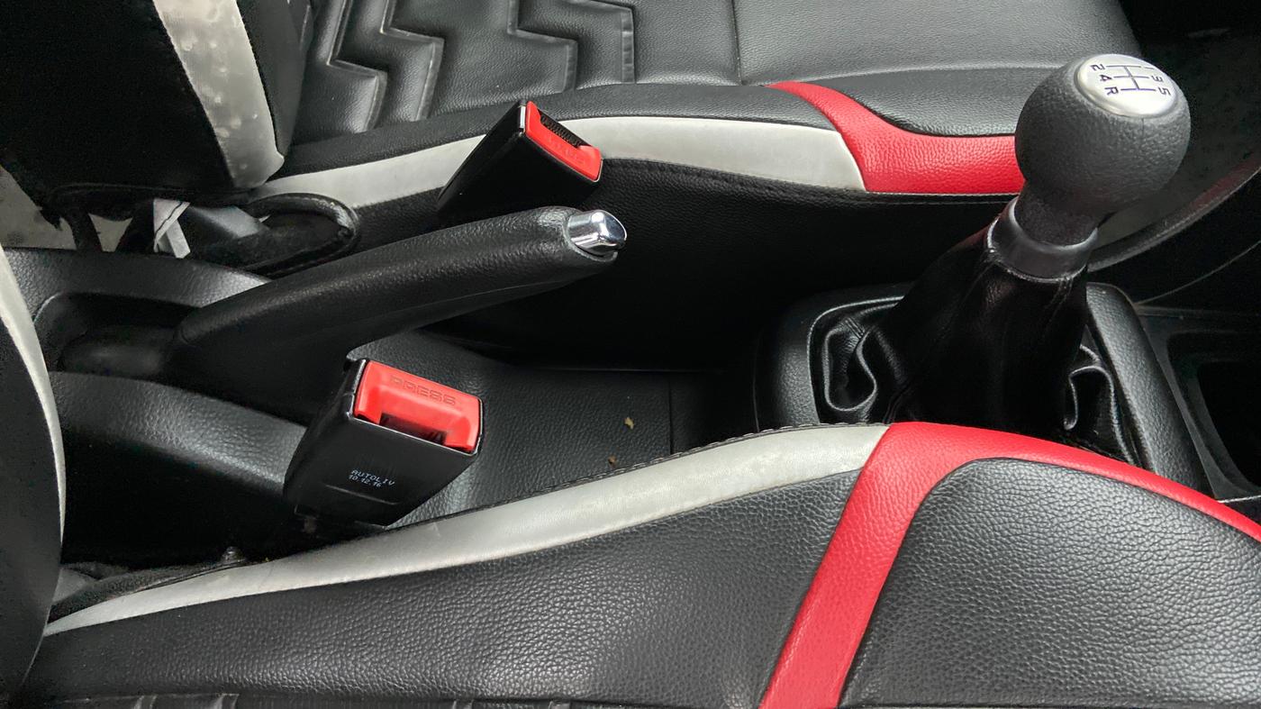 2017 Maruti Swift VXI, Petrol, Manual, 55,417 km, Gear Lever