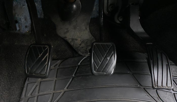 2014 Maruti Swift VXI D, Petrol, Manual, 56,441 km, Pedals