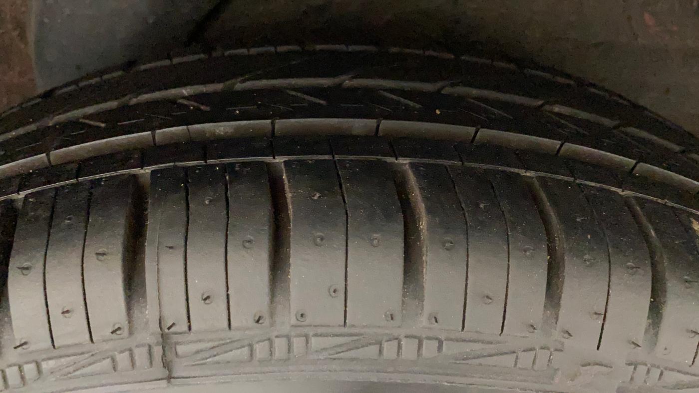 2013 Hyundai i20 MAGNA (O) 1.2, Petrol, Manual, 96,431 km, Left Rear Tyre Tread