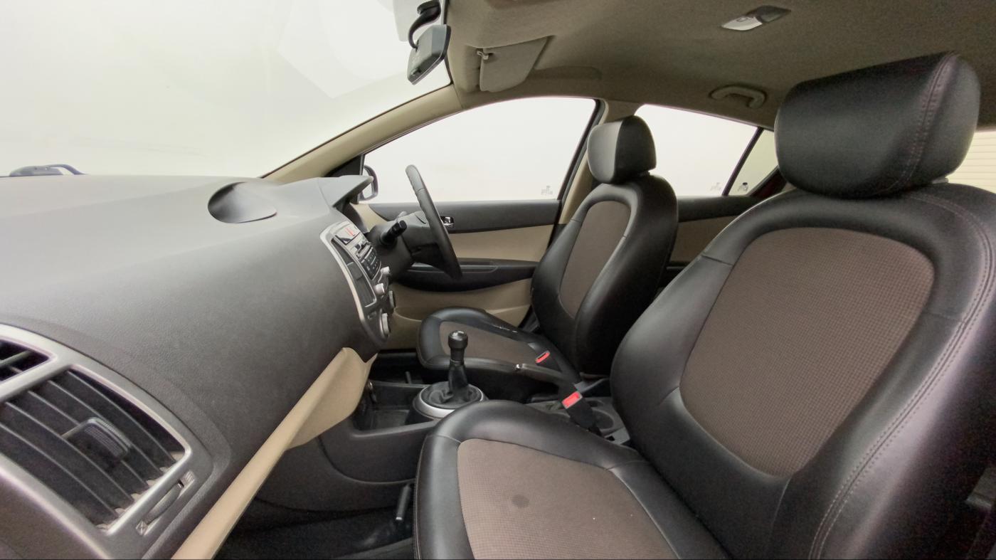 2013 Hyundai i20 MAGNA (O) 1.2, Petrol, Manual, 96,431 km, Right Side Front Door Cabin