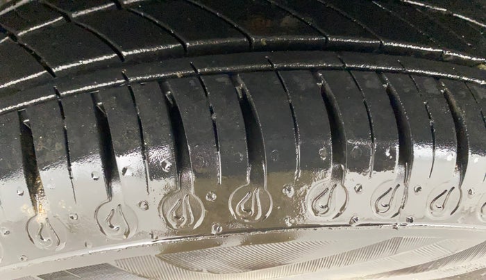 2018 Tata Tiago XT PETROL, Petrol, Manual, 66,197 km, Left Front Tyre Tread
