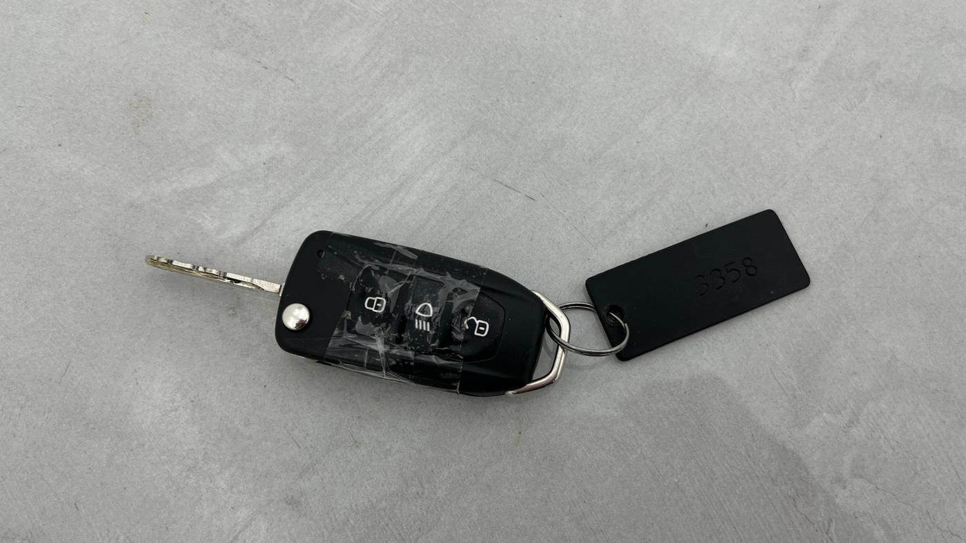 2015 Tata Zest XM PETROL, Petrol, Manual, 41,952 km, Key Close Up