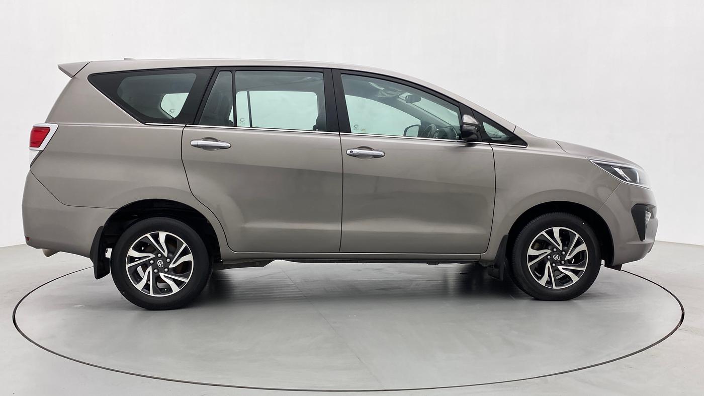 2021 Toyota Innova Crysta 2.4 VX 7 STR, Diesel, Manual, 17,721 km, Right Side View