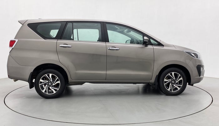 2021 Toyota Innova Crysta 2.4 VX 7 STR, Diesel, Manual, 17,721 km, Right Side View