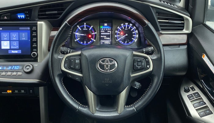 2021 Toyota Innova Crysta 2.4 VX 7 STR, Diesel, Manual, 17,721 km, Steering Wheel Close Up