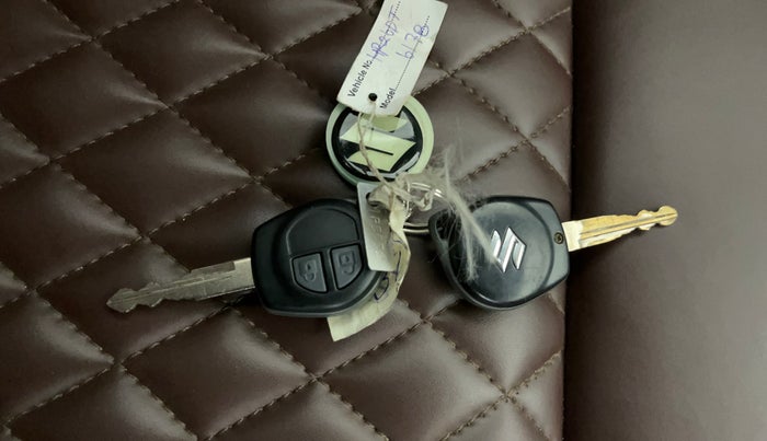 2018 Maruti Wagon R 1.0 VXI, Petrol, Manual, 73,249 km, Key Close Up