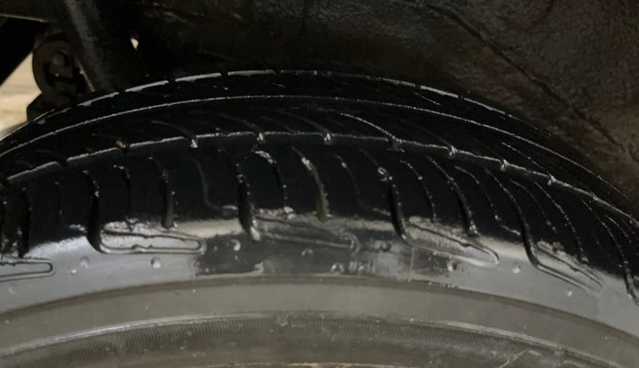 2018 Maruti Wagon R 1.0 VXI, Petrol, Manual, 73,249 km, Right Rear Tyre Tread