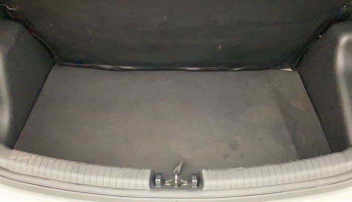 2017 Hyundai Grand i10 ASTA 1.2 KAPPA VTVT, Petrol, Manual, 36,910 km, Boot Inside