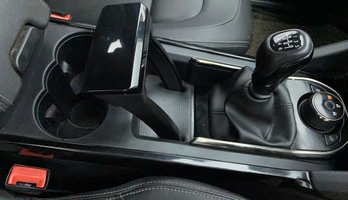 2022 Tata Harrier XZ PLUS 2.0L DARK EDITION, Diesel, Manual, 35,198 km, Gear Lever