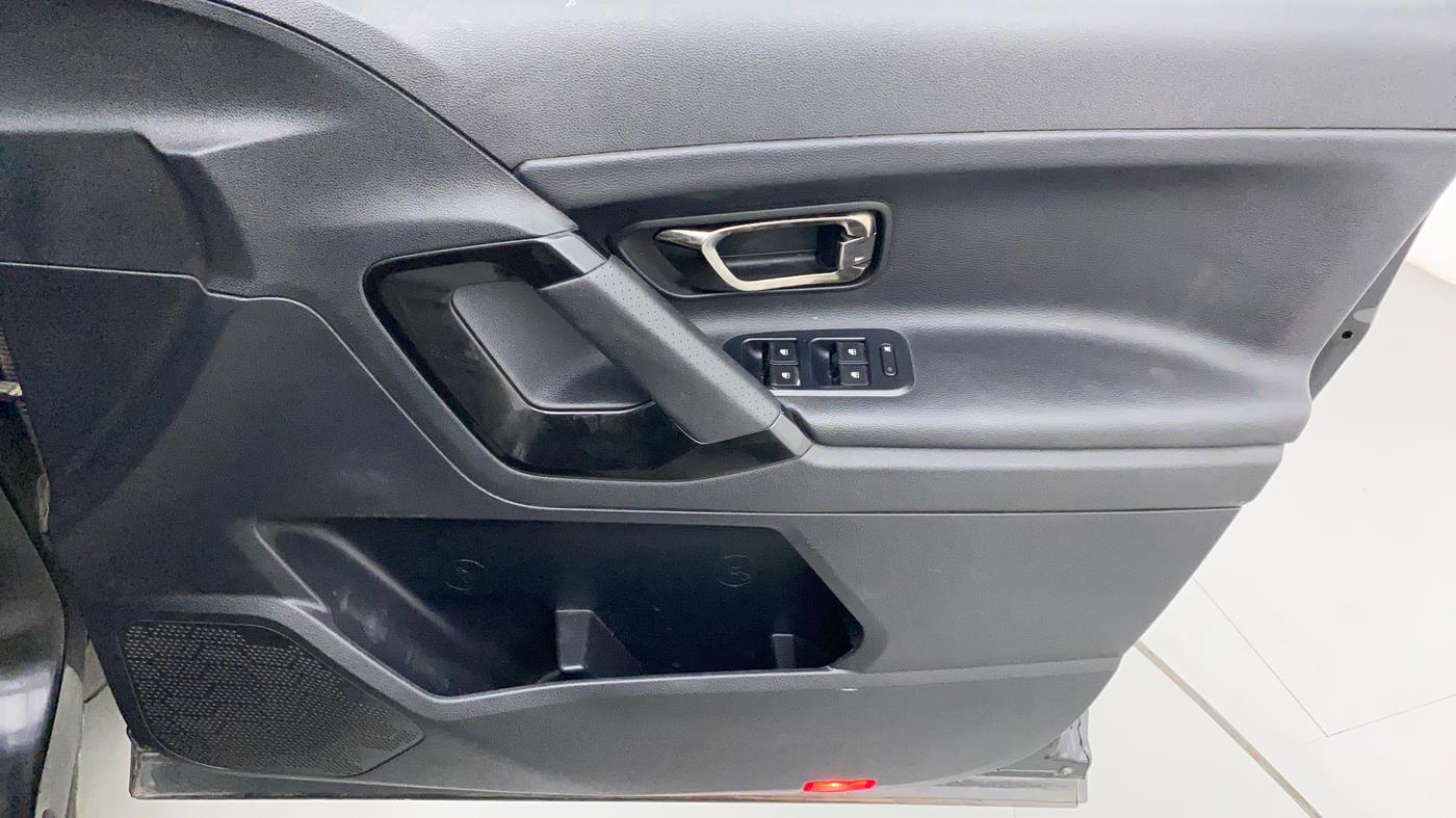 2022 Tata Harrier XZ PLUS 2.0L DARK EDITION, Diesel, Manual, 35,198 km, Driver Side Door Panels Control