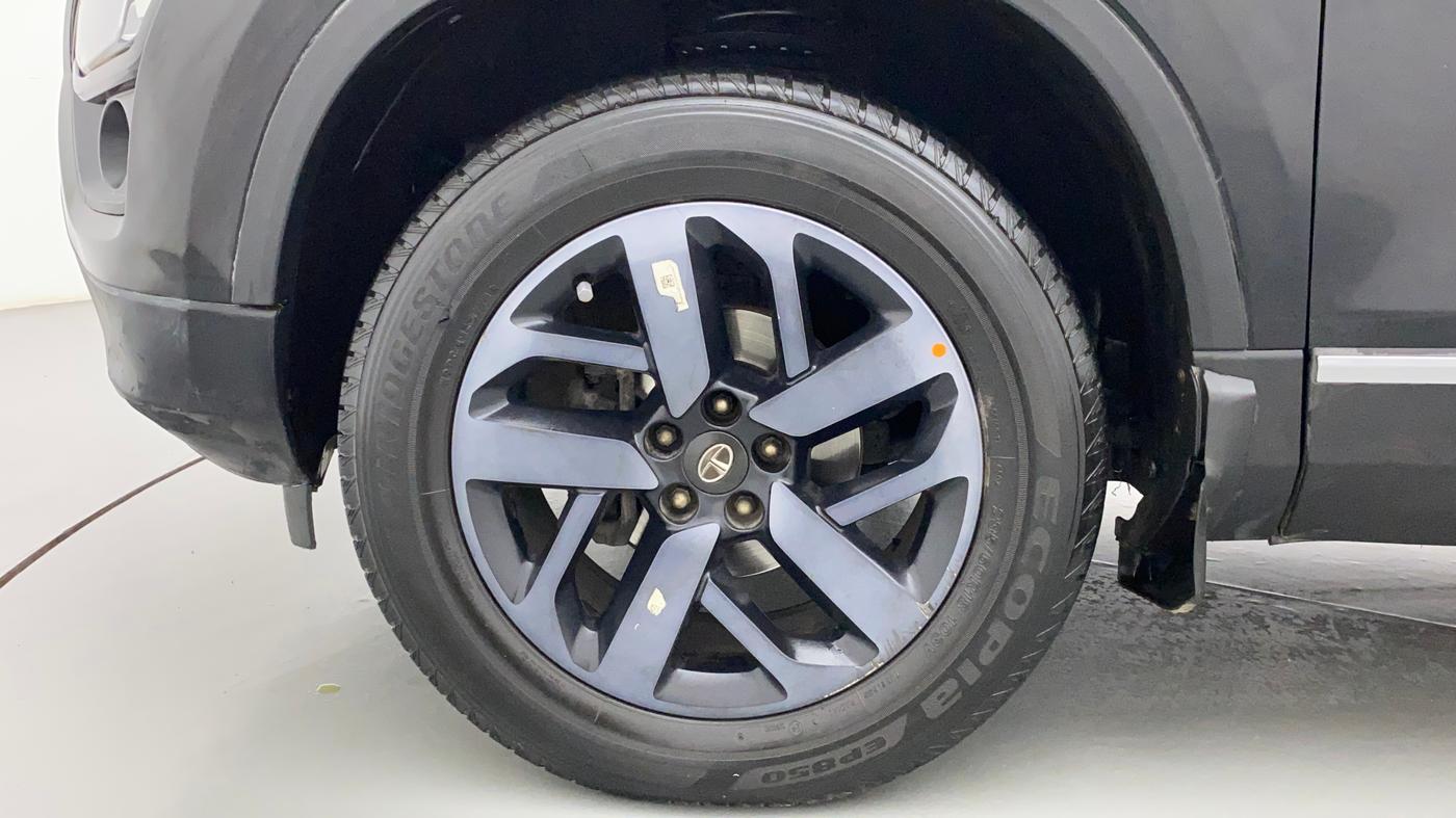 2022 Tata Harrier XZ PLUS 2.0L DARK EDITION, Diesel, Manual, 35,198 km, Left Front Wheel