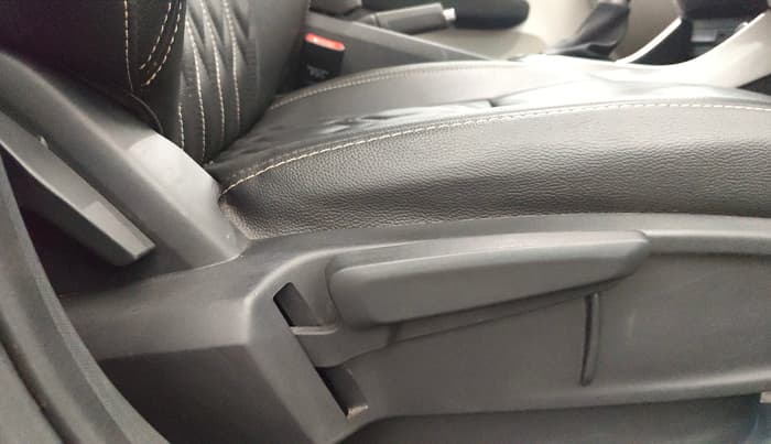 2023 Tata ALTROZ XZA + SUNROOF, Petrol, Automatic, 23,574 km, Driver Side Adjustment Panel