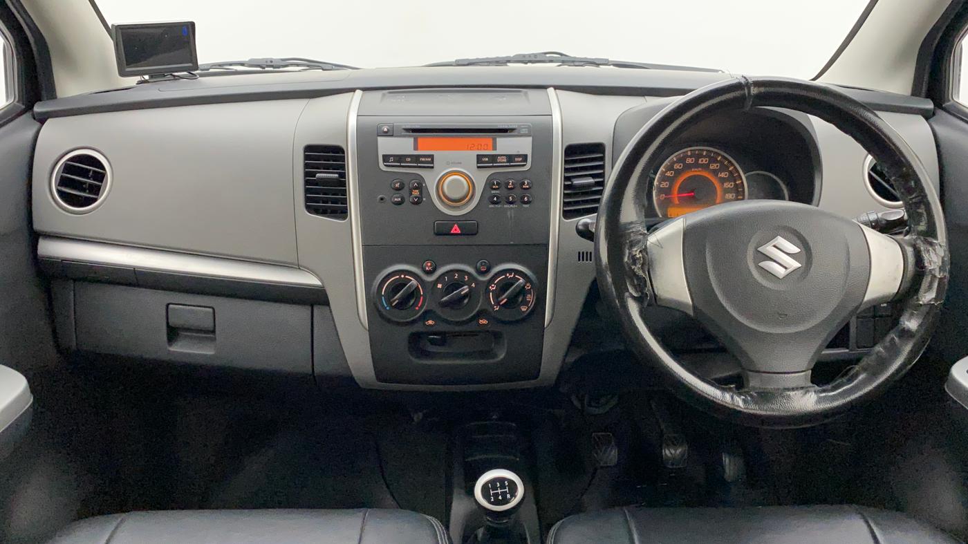2011 Maruti Wagon R 1.0 VXI, Petrol, Manual, 56,801 km, Dashboard