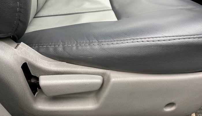 2011 Maruti Alto K10 VXI, Petrol, Manual, 18,561 km, Driver Side Adjustment Panel