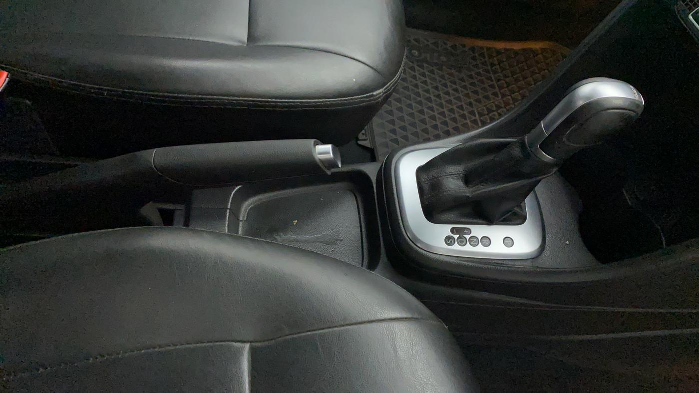 2017 Volkswagen Polo GT TSI AT, Petrol, Automatic, 82,106 km, Gear Lever