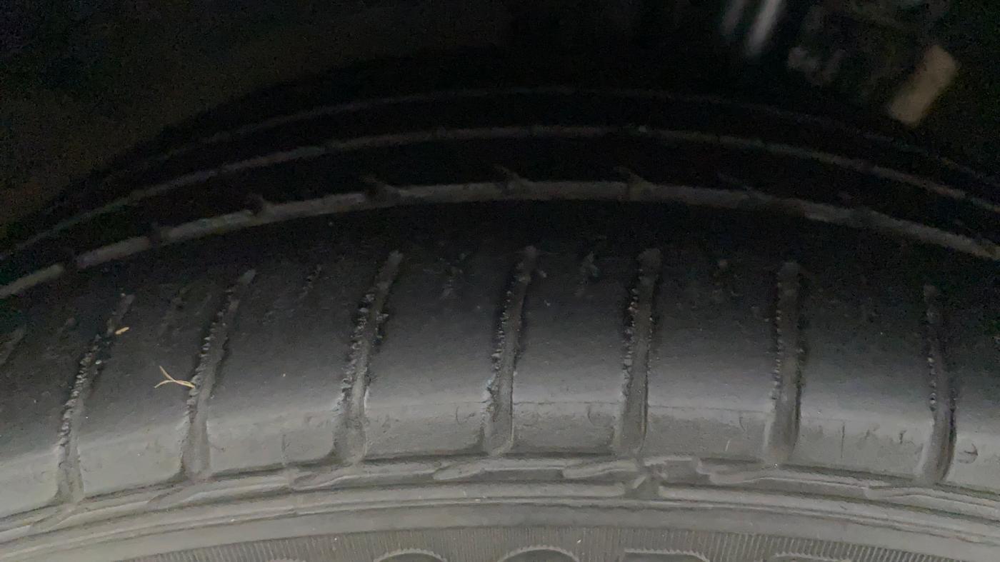 2017 Volkswagen Polo GT TSI AT, Petrol, Automatic, 82,106 km, Right Front Tyre Tread