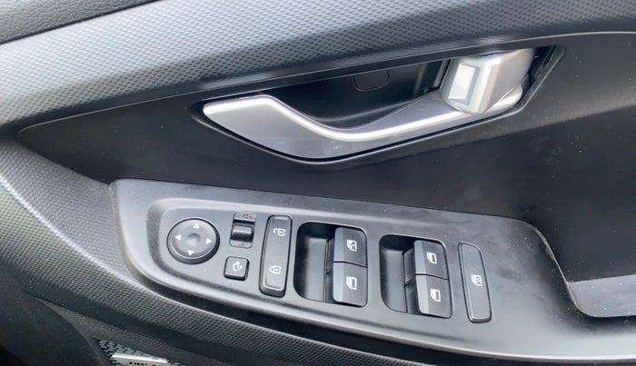 2020 Hyundai Creta SX (O) 1.4 TURBO DCT, Petrol, Automatic, 45,811 km, Driver Side Door Panels Control