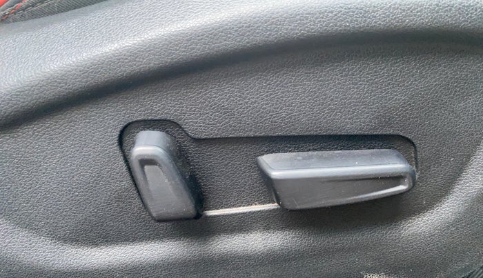 2020 Hyundai Creta SX (O) 1.4 TURBO DCT, Petrol, Automatic, 45,811 km, Driver Side Adjustment Panel