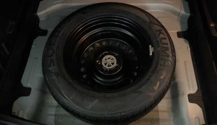 2015 Hyundai Creta SX PLUS 1.6 PETROL, Petrol, Manual, 45,234 km, Spare Tyre