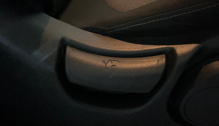 2015 Hyundai Creta SX PLUS 1.6 PETROL, Petrol, Manual, 45,234 km, Driver Side Adjustment Panel