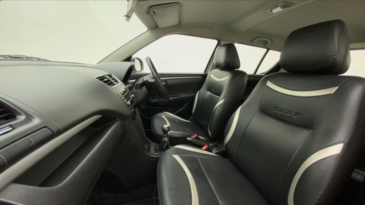 2015 Maruti Swift VXI, Petrol, Manual, 1,11,145 km, Right Side Front Door Cabin