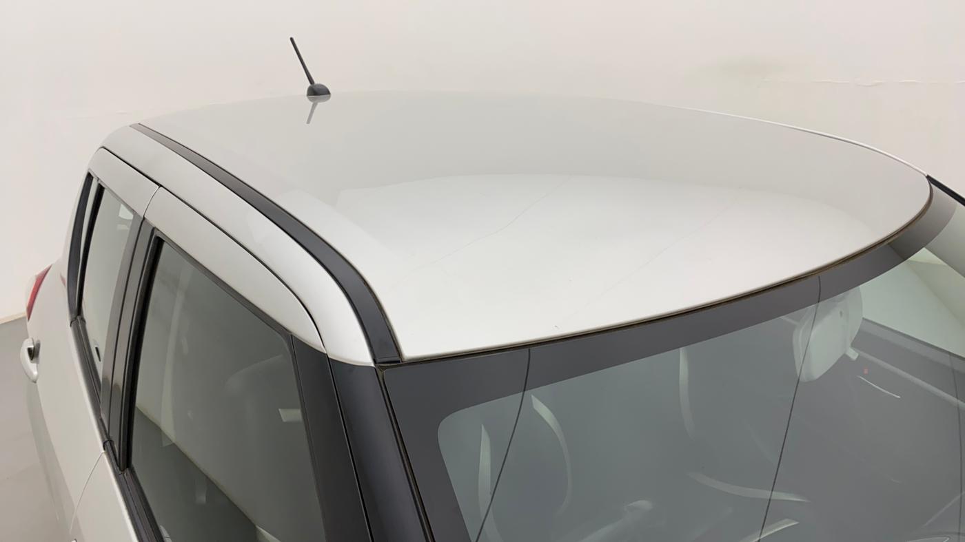 2015 Maruti Swift VXI, Petrol, Manual, 1,11,145 km, Roof