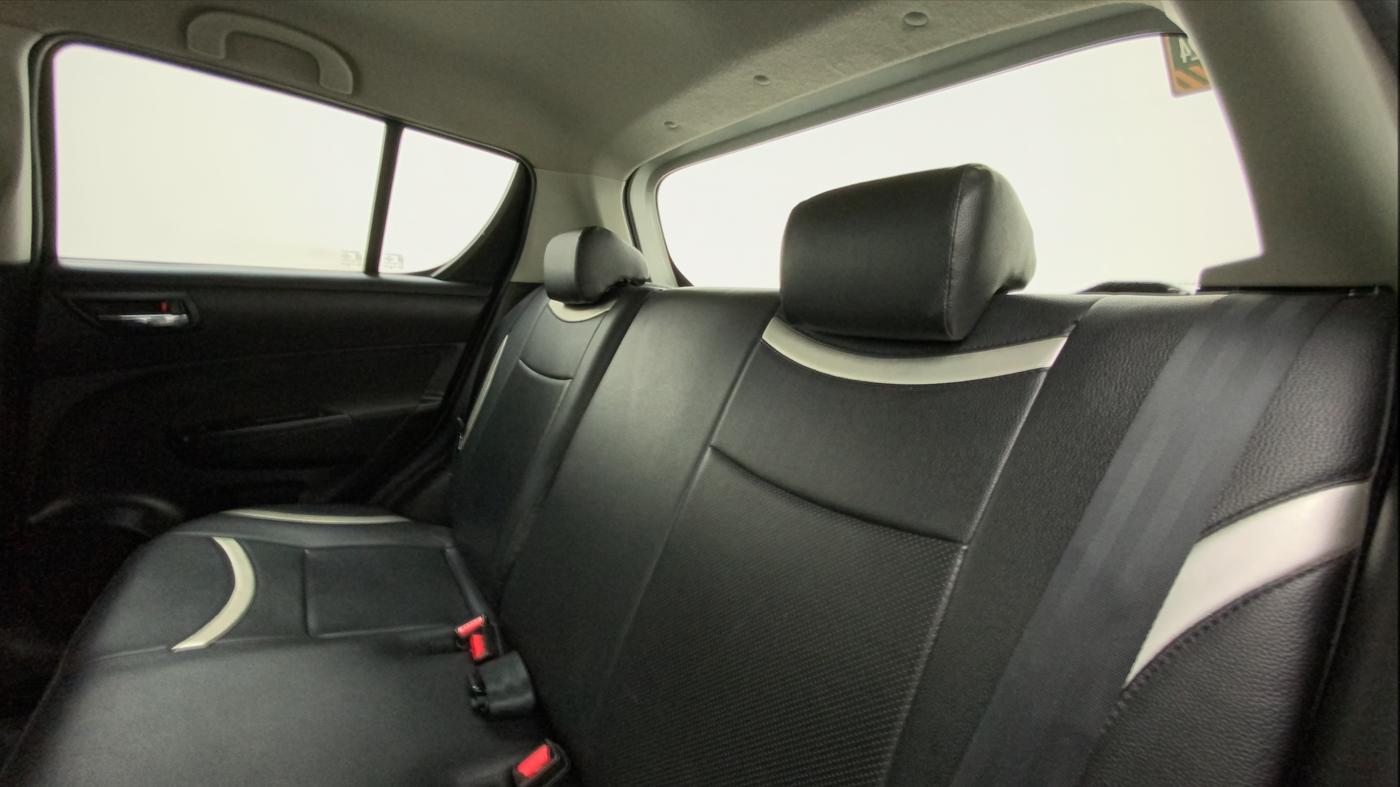 2015 Maruti Swift VXI, Petrol, Manual, 1,11,145 km, Right Side Rear Door Cabin