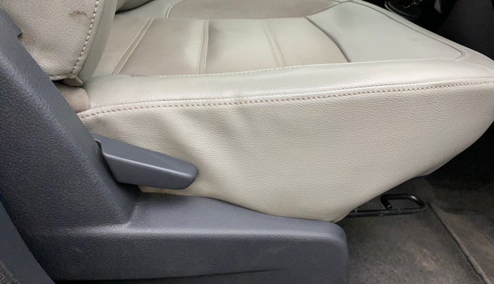 2015 Renault Duster 110 PS RXZ DIESEL PLUS, Diesel, Manual, 1,05,373 km, Driver Side Adjustment Panel