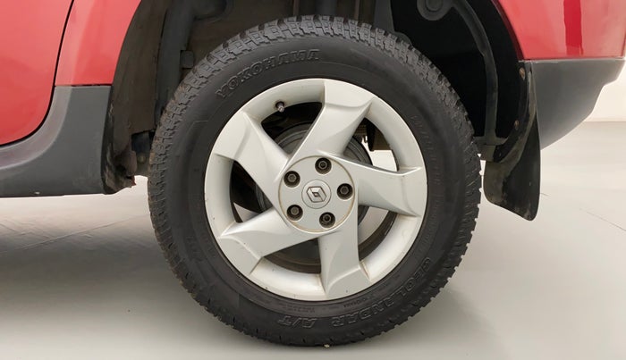 2015 Renault Duster 110 PS RXZ DIESEL PLUS, Diesel, Manual, 1,05,373 km, Left Rear Wheel