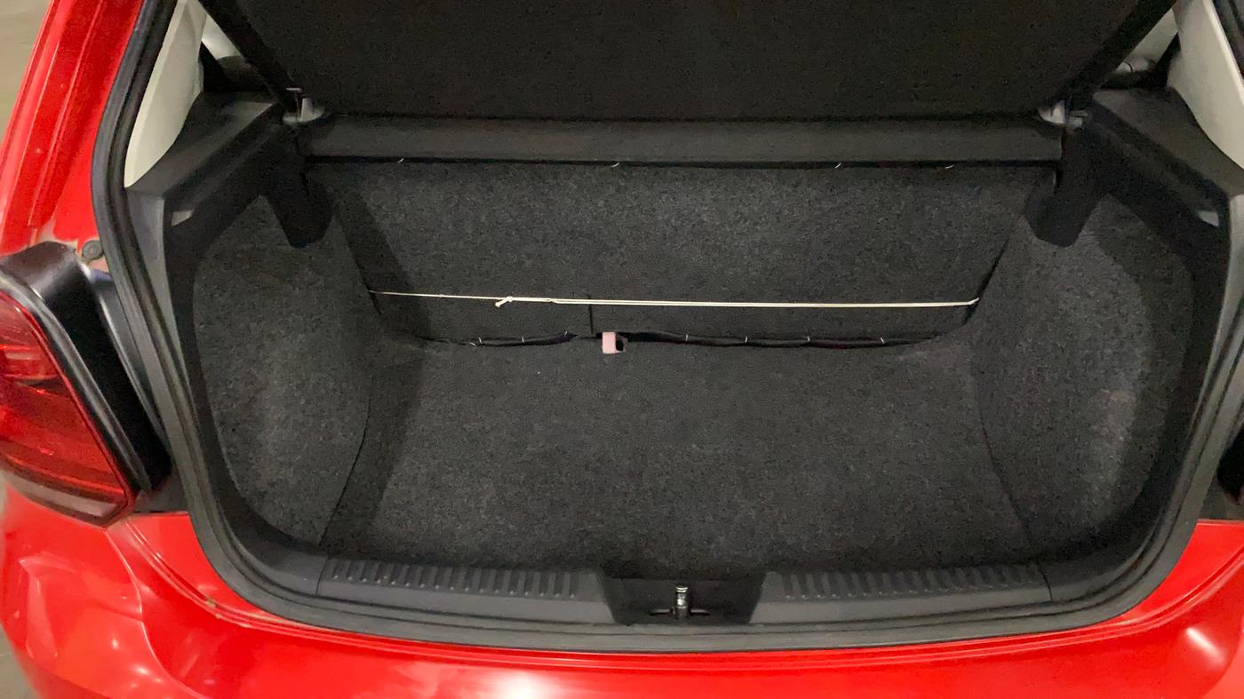 2022 Volkswagen Polo COMFORTLINE 1.0L TSI AT, Petrol, Automatic, 27,123 km, Boot Inside
