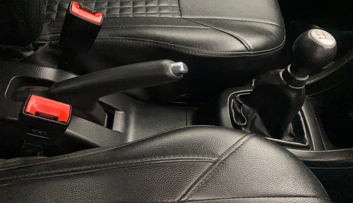 2017 Maruti Swift VXI, Petrol, Manual, 46,948 km, Gear Lever