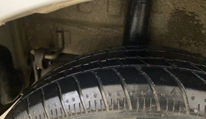 2016 Maruti Celerio VXI AMT (O), Petrol, Automatic, 37,298 km, Right Rear Tyre Tread