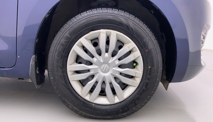 2018 Maruti Swift VXI AMT D, Petrol, Automatic, 88,056 km, Right Front Wheel