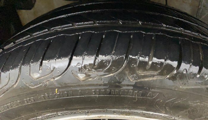 2015 Honda Jazz 1.2L I-VTEC V, Petrol, Manual, 48,818 km, Left Front Tyre Tread